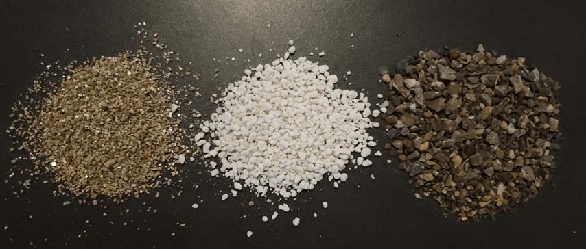 Lees meer over het artikel Grit vs Perliet vs Vermiculiet: Wanneer kies je welke?